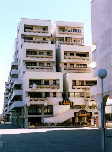 Brams Es Hotell Skopje Exteriör bild